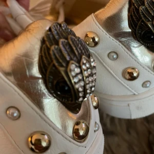 Kurt Geiger London sneakers strl 40 - Fint skick,  använda bara en gång 