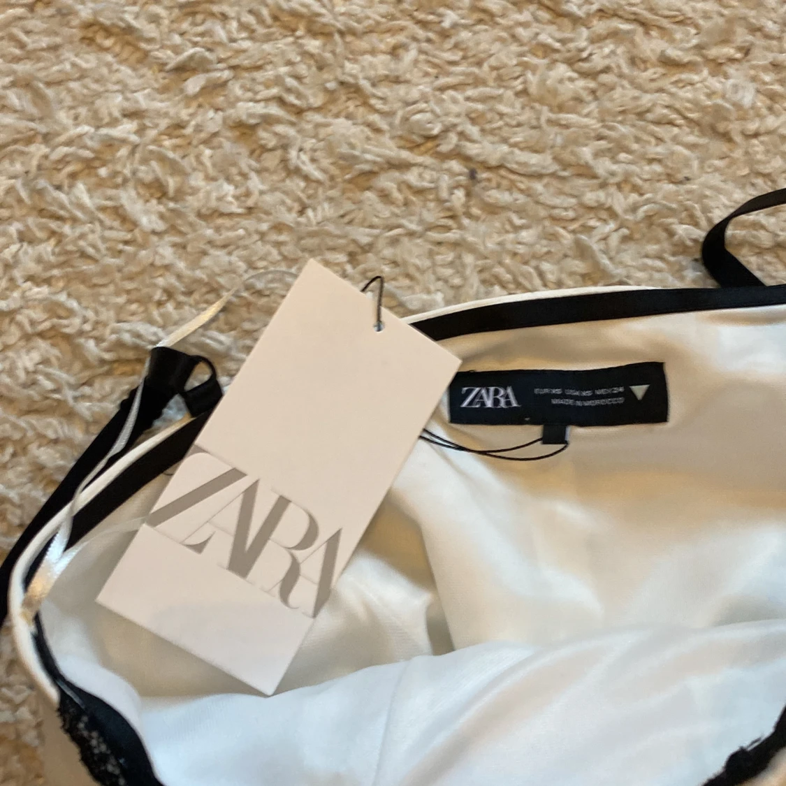 Jätte gullig vit topp - 92