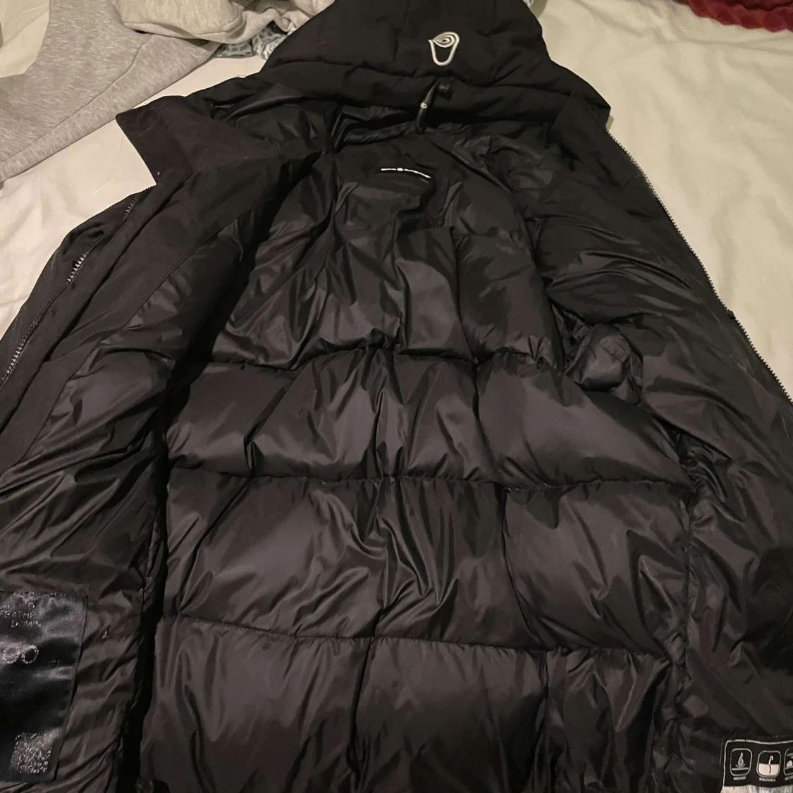 Svart pufferjacka från Sail Racing - 92