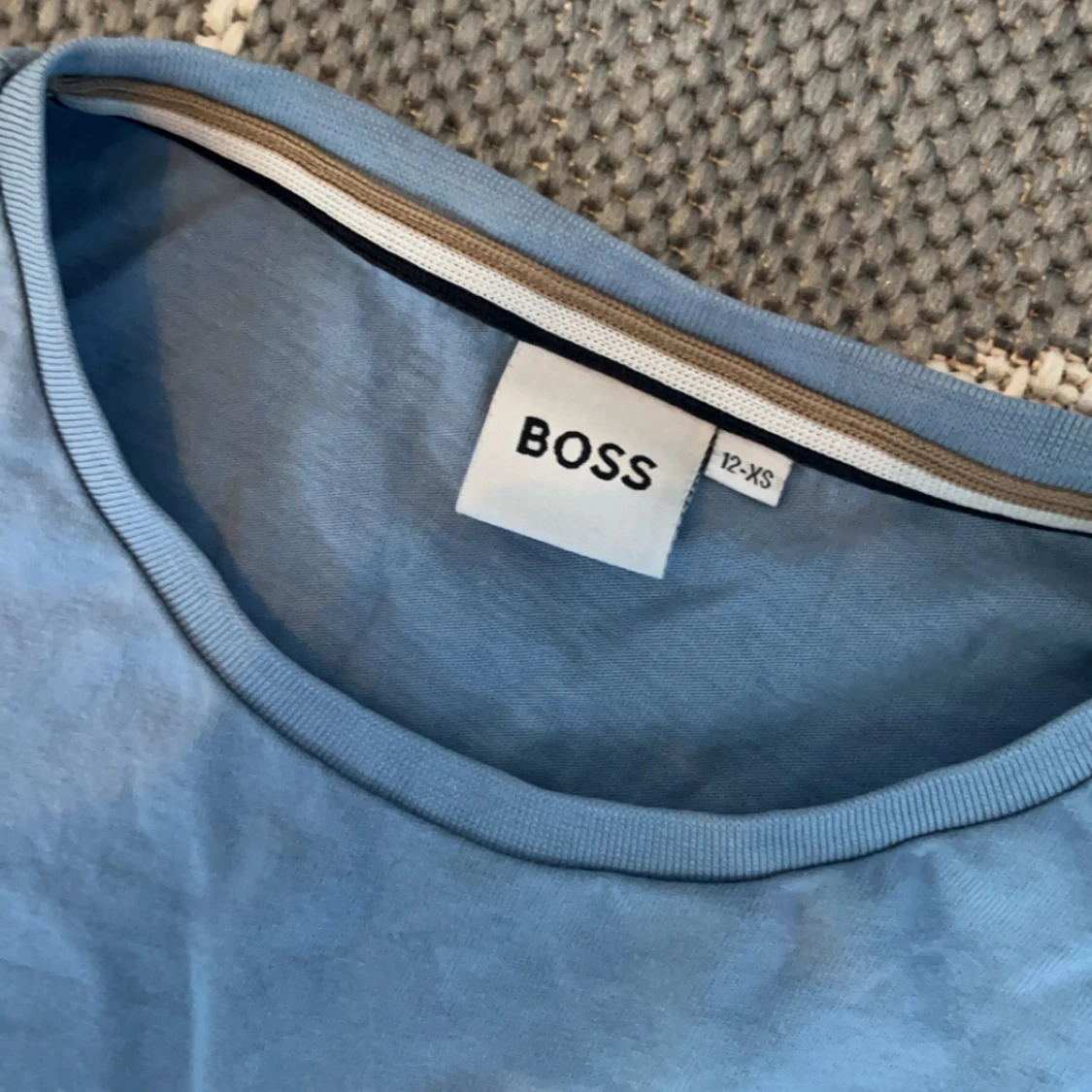 Hugo Boss t-shirt - 90