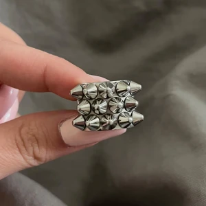 Edblad ring - säljer denna superfina Edblad ring, helt  oanvänd då jag endast använder guld smycken 🩵 nypris - 399 kr 