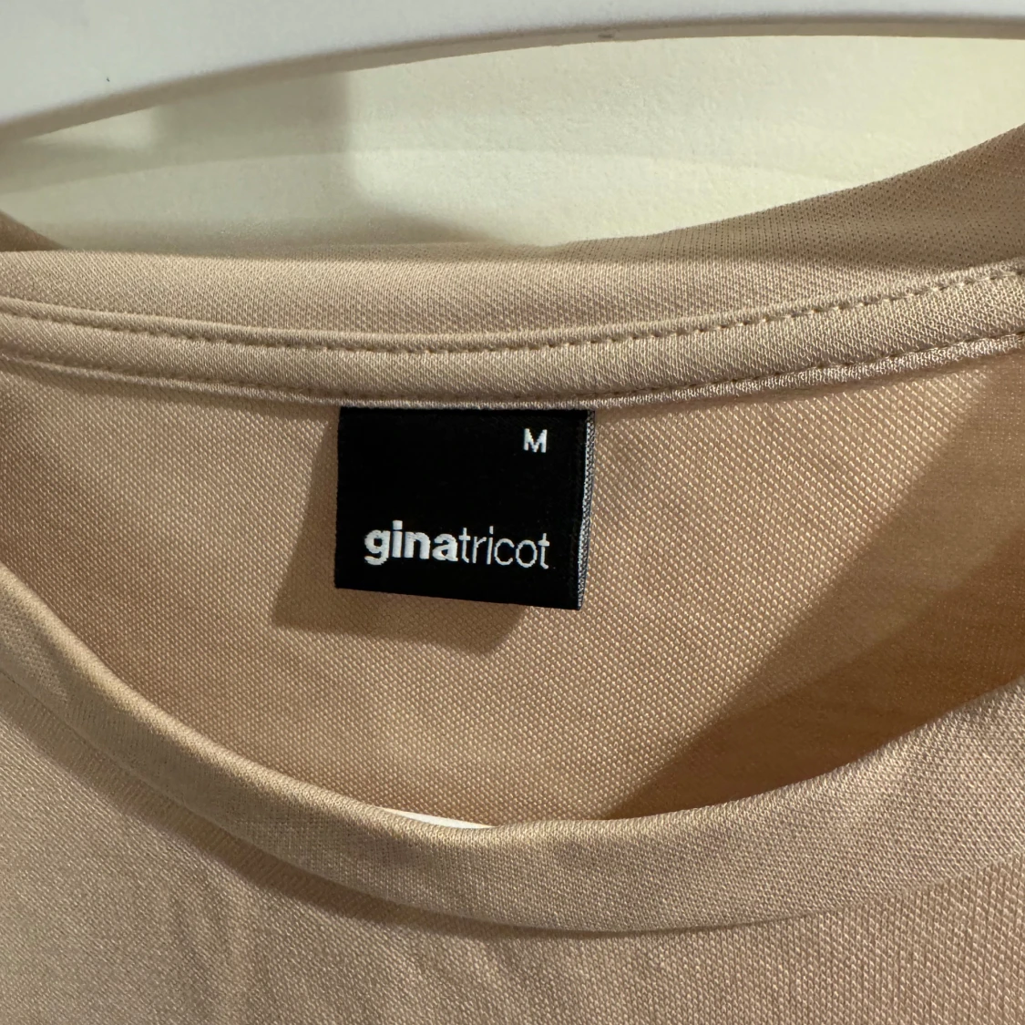 Beige tunika från Gina Tricot - 1