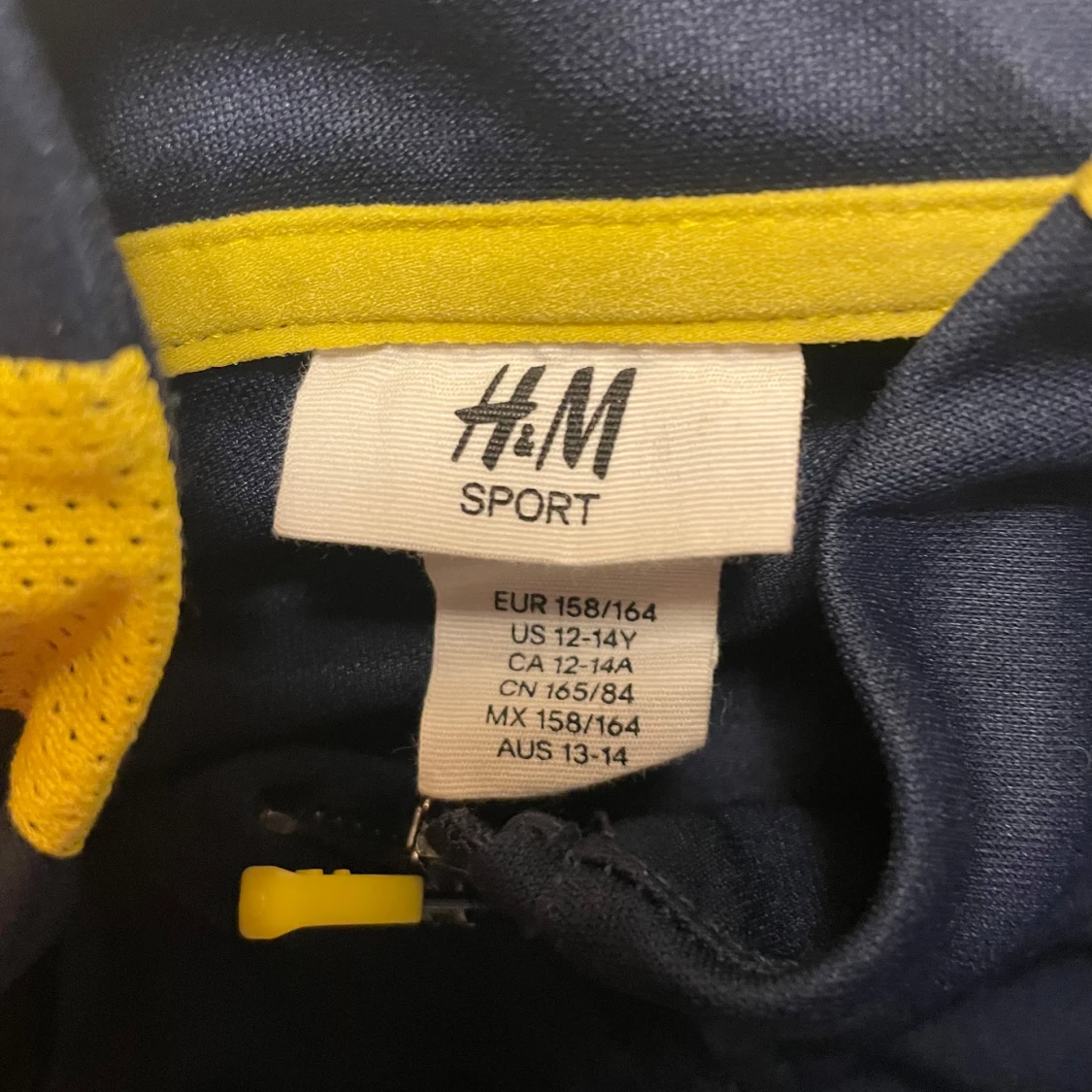 Blå träningsjacka från H&M Sport - 2