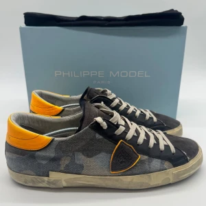 PHILIPPE MODEL PRSX - Philippe Model PRSX - Skick: 9/10 - Tillbehör: Enbart skorna - Storlek 45 - Nypris ca 3900kr - DeluxeCloset