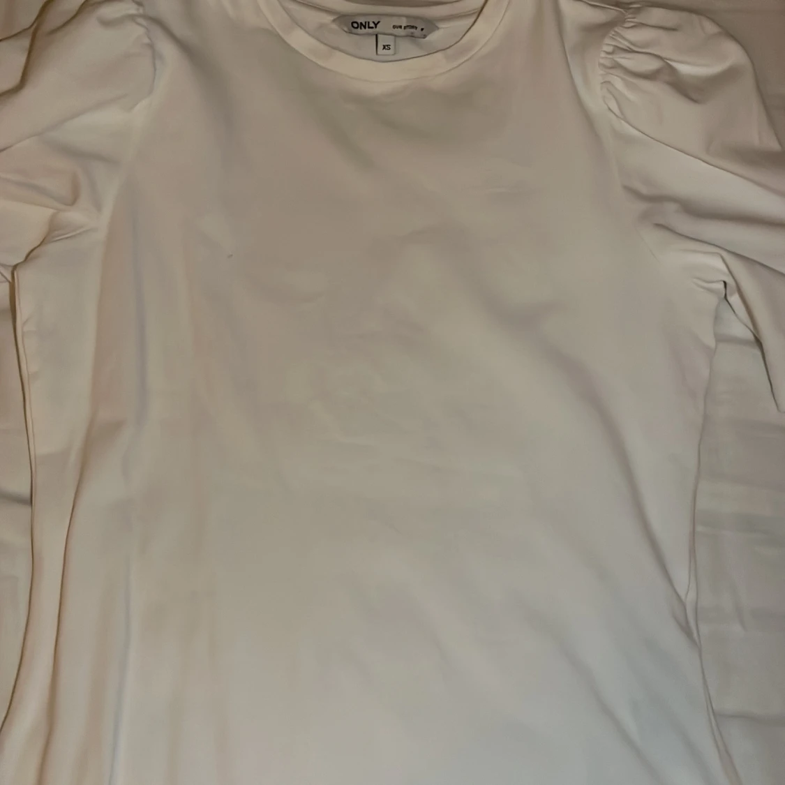 Vit långärmad topp från ONLY