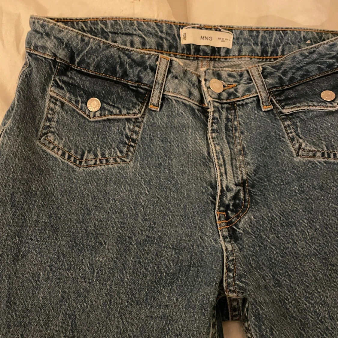 Blå jeans från MNG