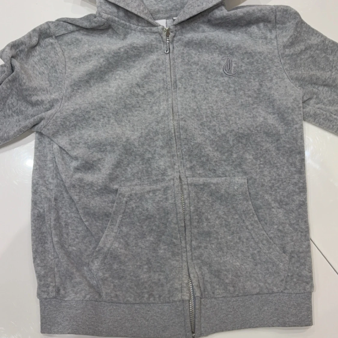 Grå hoodie från Juicy Couture