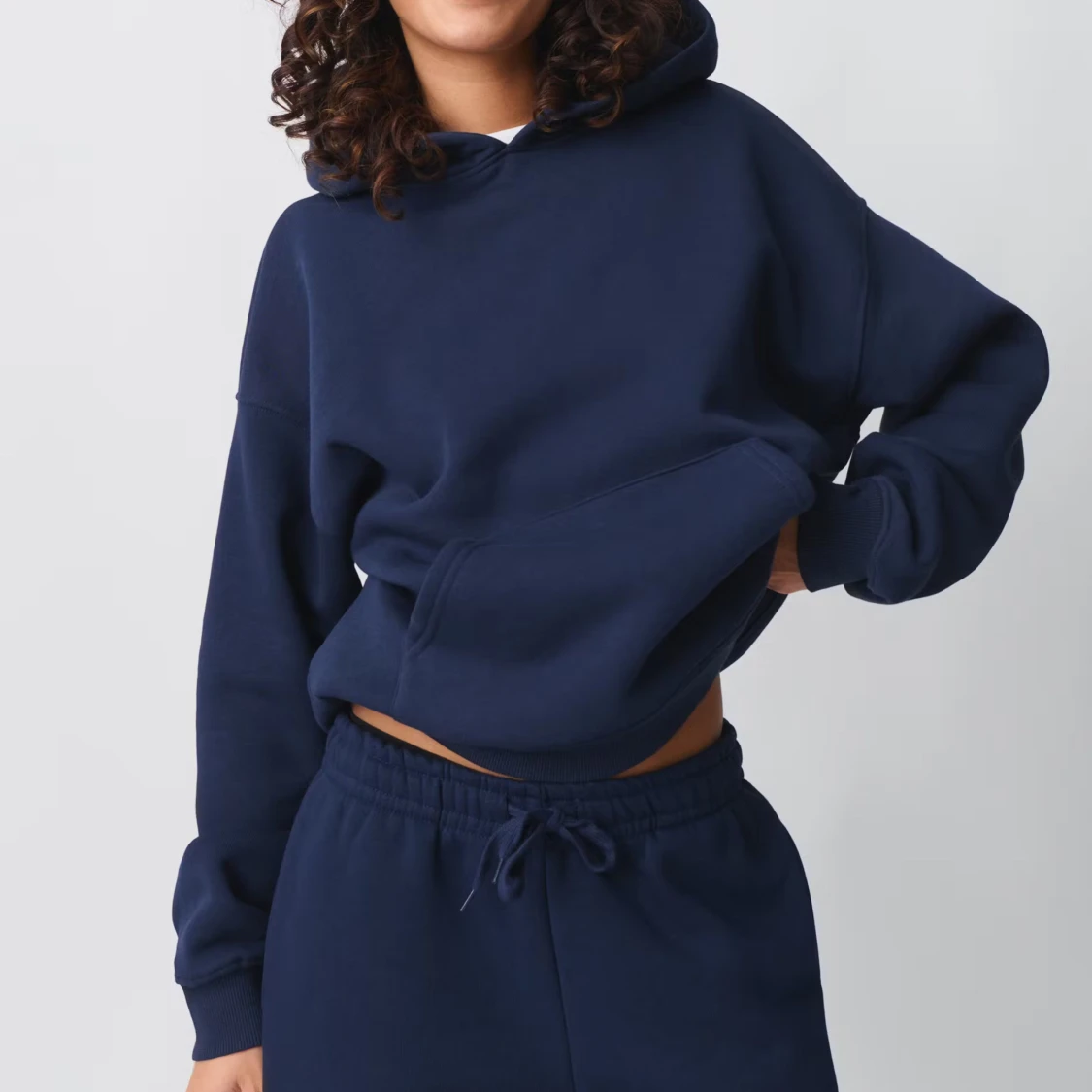 Mörkblå hoodie Gina tricot 