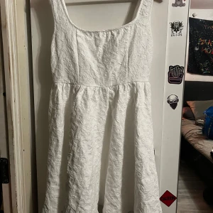 Studentklänning - Aldrig använd