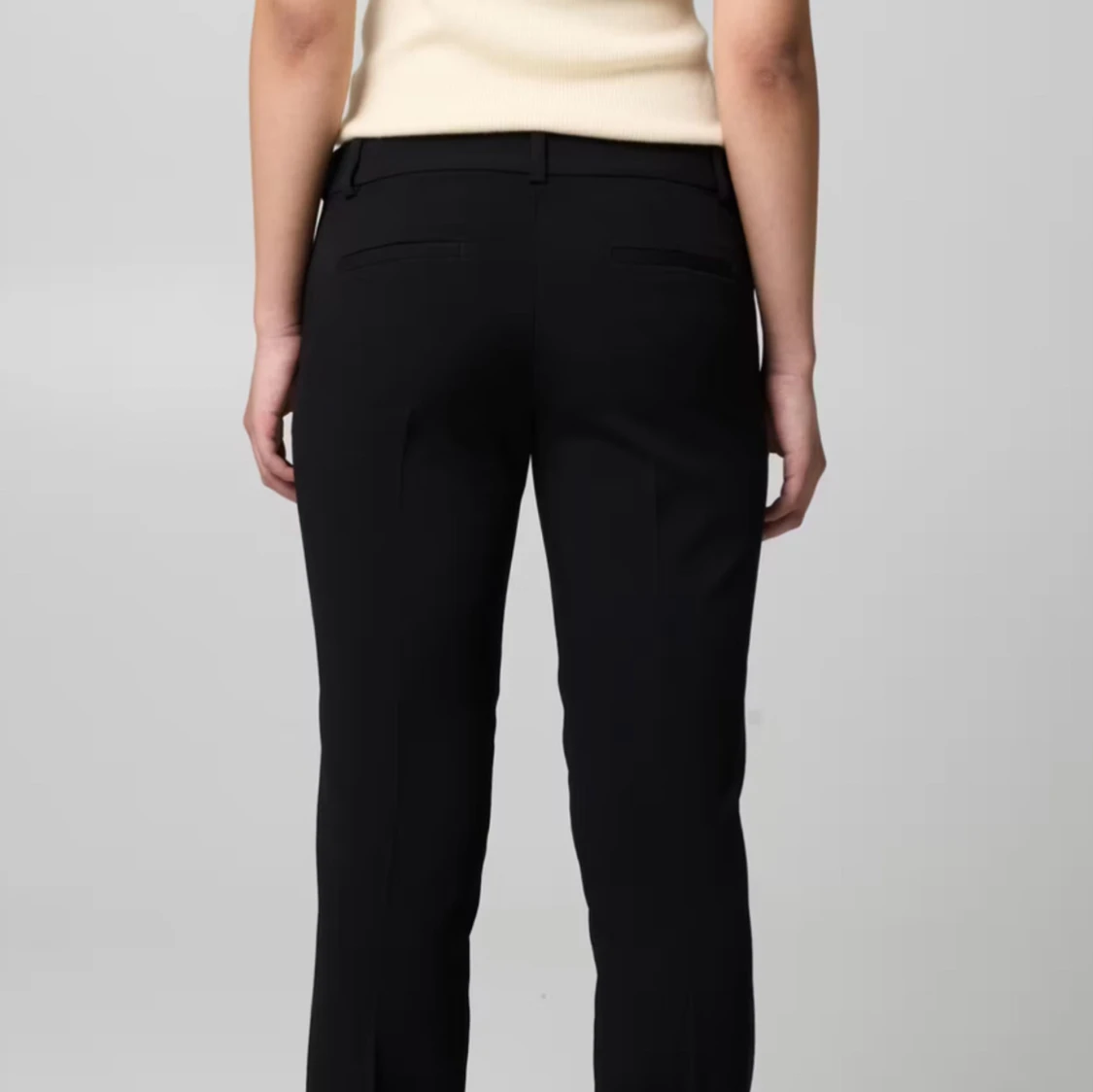 Svarta kostymbyxor - 1
