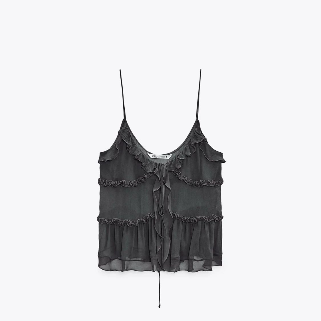 Topp med volanger från Zara