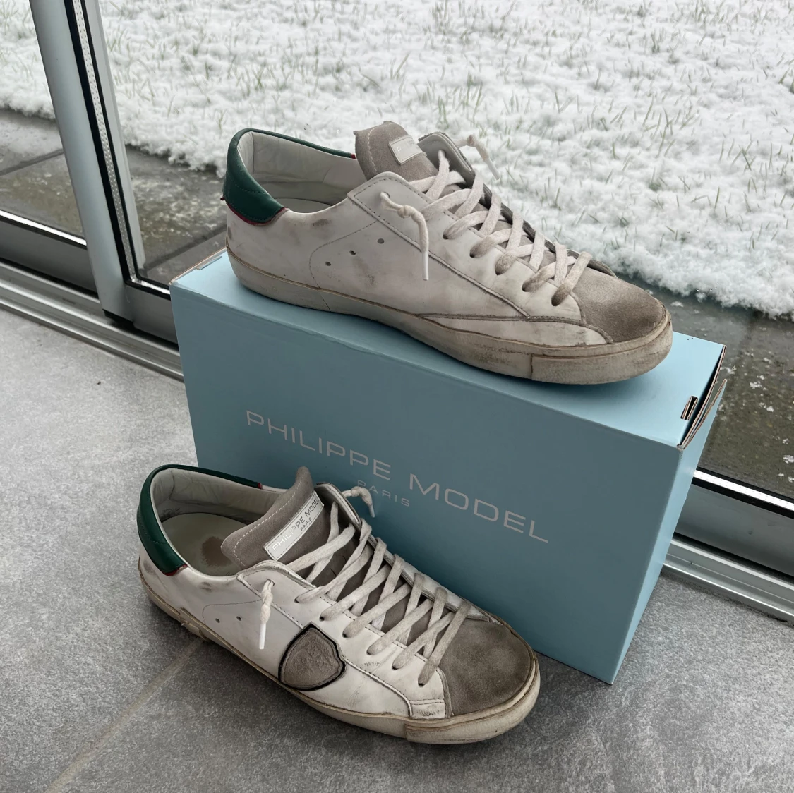 Vita sneakers från Philippe Model - 1