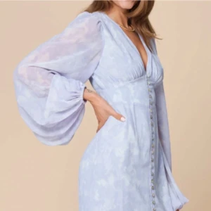 *SÖKER* Adoore Positano Dress - Batik Lila - Söker denna klänning i stl 38 alt. Stl 40 