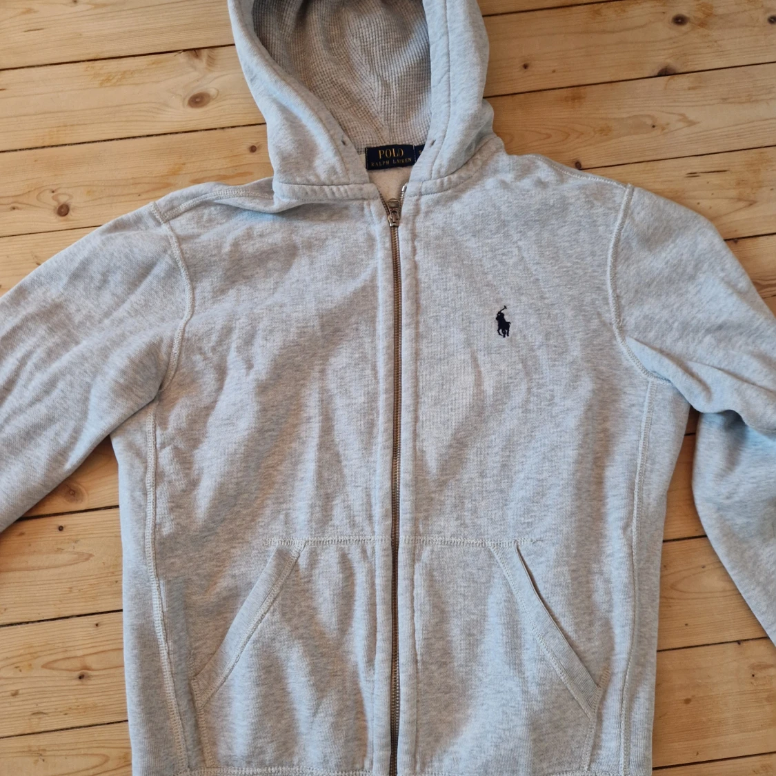 Grå hoodie från Ralph Lauren