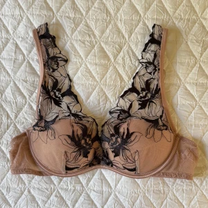 Intimissimi push up bh  - Super fin bh från Intimissimi. Unik modell. 