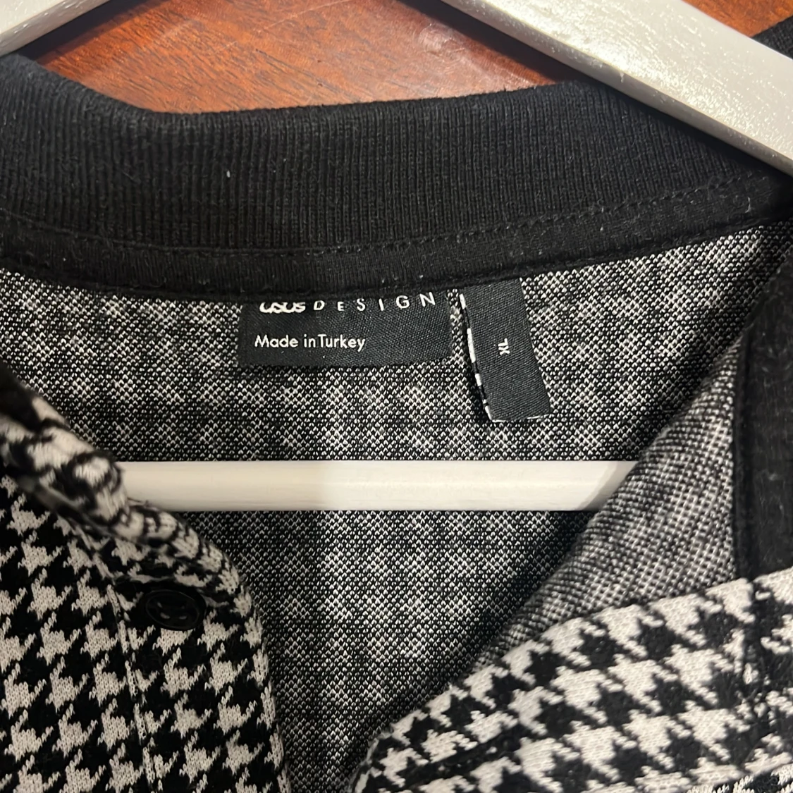 Svartvit rutig pikétröja från ASOS  - 3