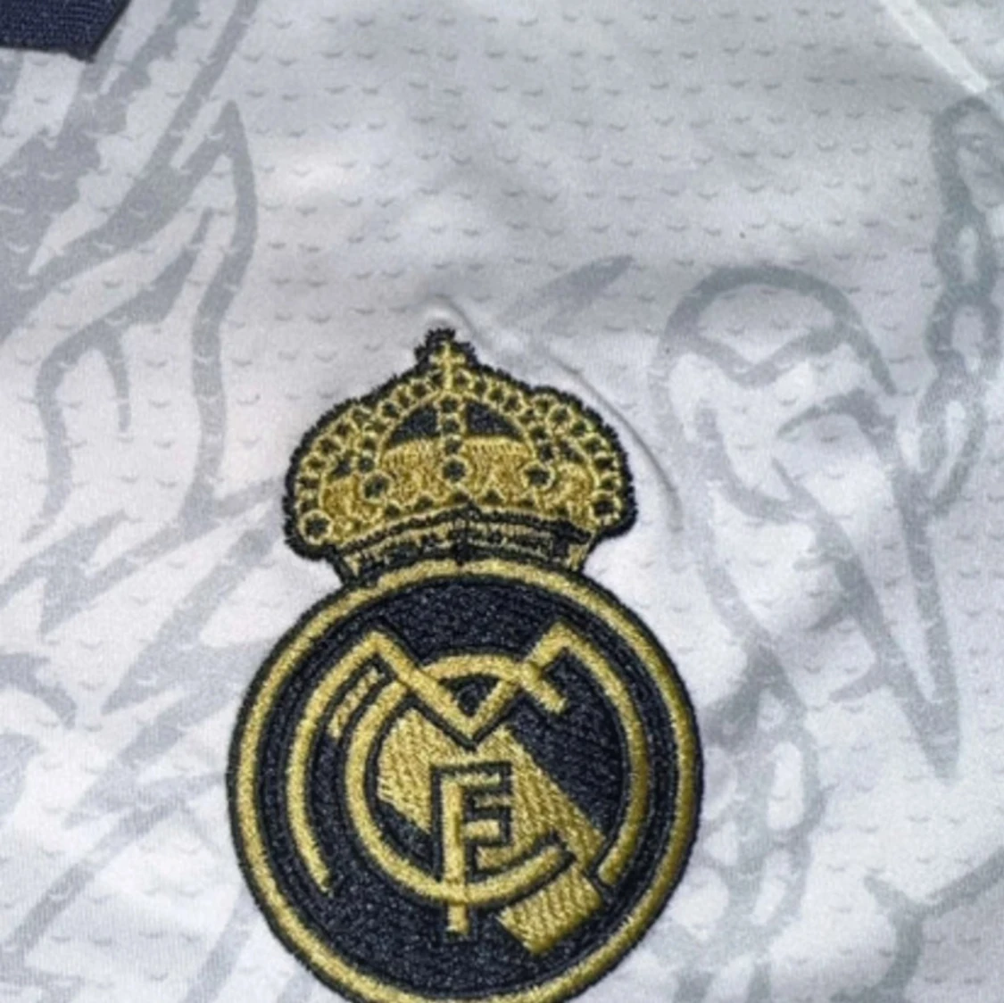 Real Madrid x Adidas drakmönstrad tröja  - 2