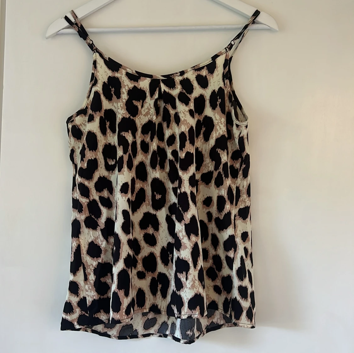 Leopardmönstrad linnetopp från SHEIN - 1