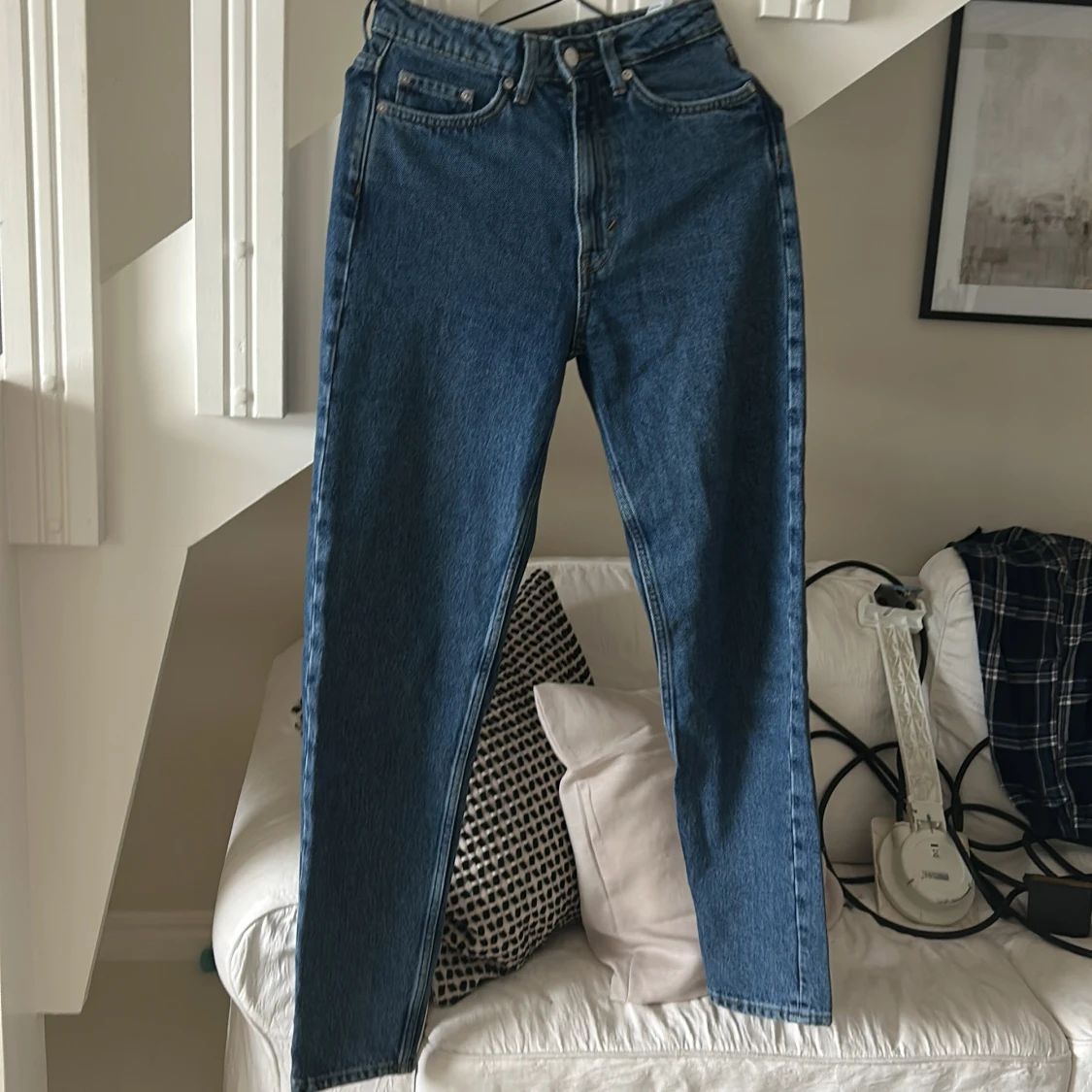 Weekday jeans i modellen Lash