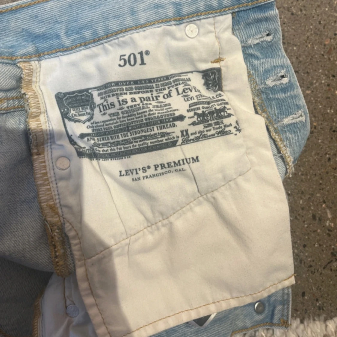 Levi's 501 ljusblå jeansshorts - 4