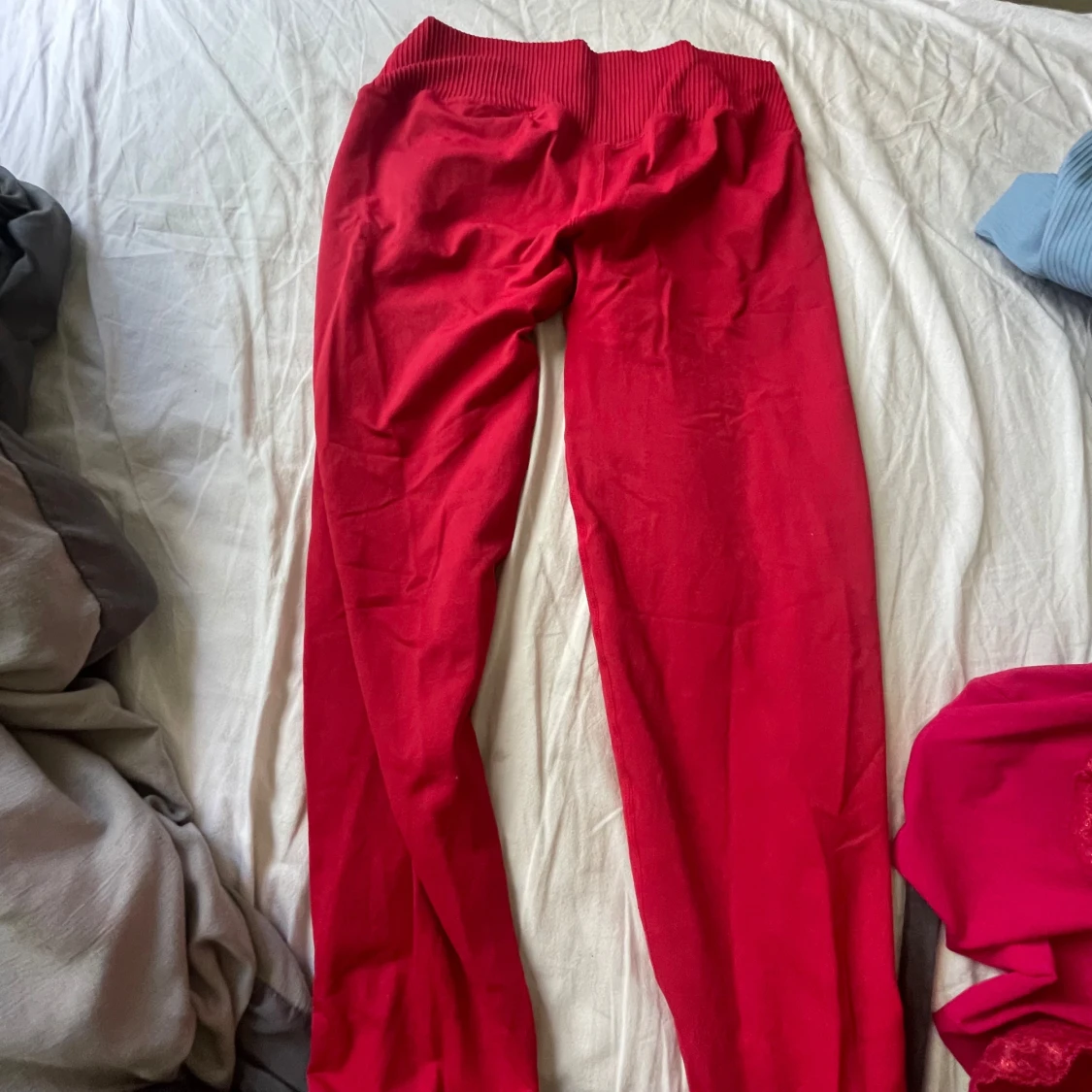 Röda tights aimn  - 1