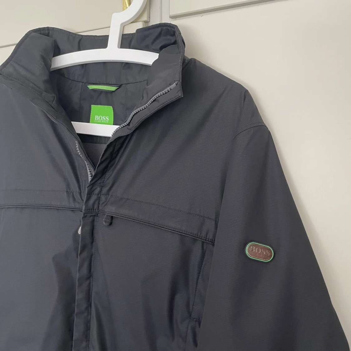 Svart vindjacka från BOSS Hugo Boss - 1