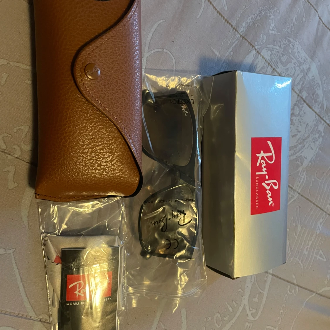 Svarta Ray-Ban solglasögon - 1