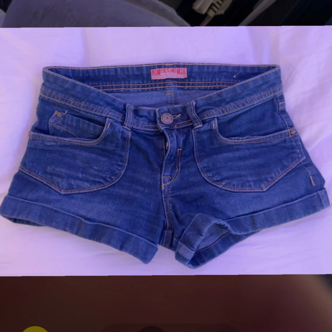 Blå jeansshorts från Sisters Point