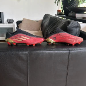 Adidas X - Säljer dessa fotbollsskor som är använda cirka 5 ggr, bra skick och går ej att få tag på längre