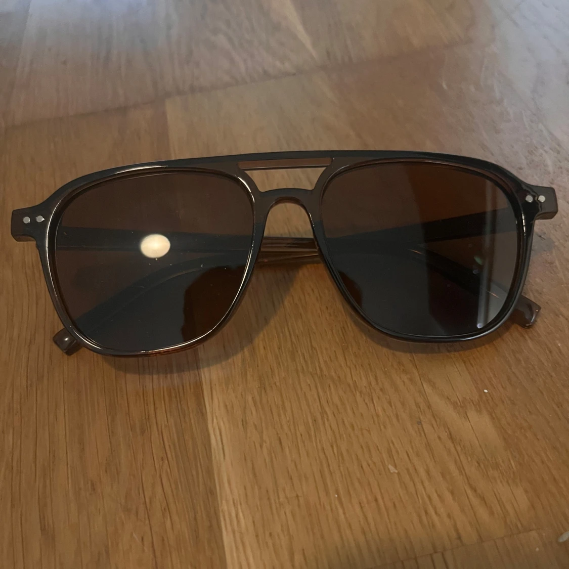 Bruna pilotbågar solglasögon - 1