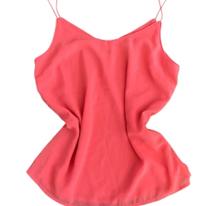 Rosa linnetopp från Vero Moda - Säljer en snygg rosa linnetopp från Vero Moda.