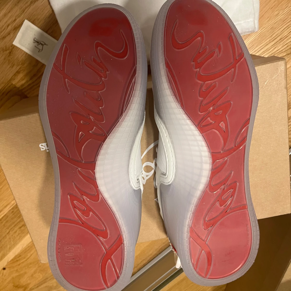 Louboutin Arpoador Flat - 2