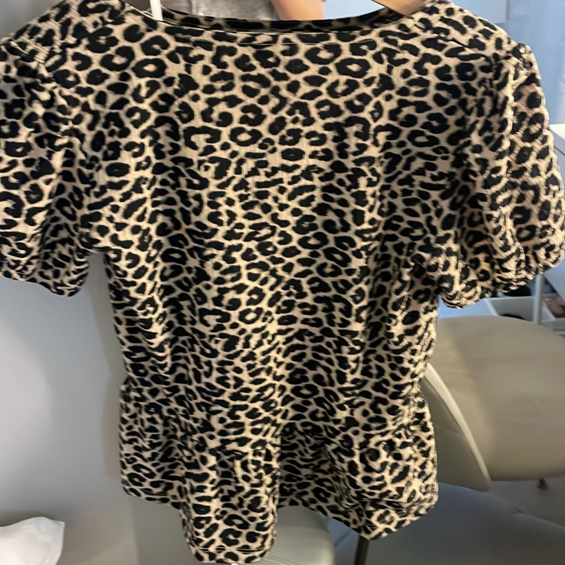 Leopardmönstrad topp från Lindex - 1