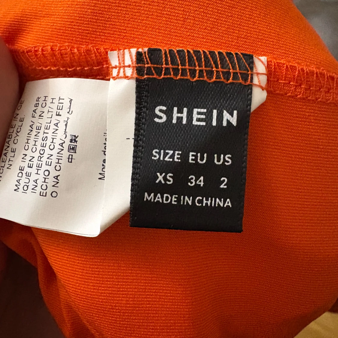 Orange långklänning med knutdetalj från SHEIN - 3