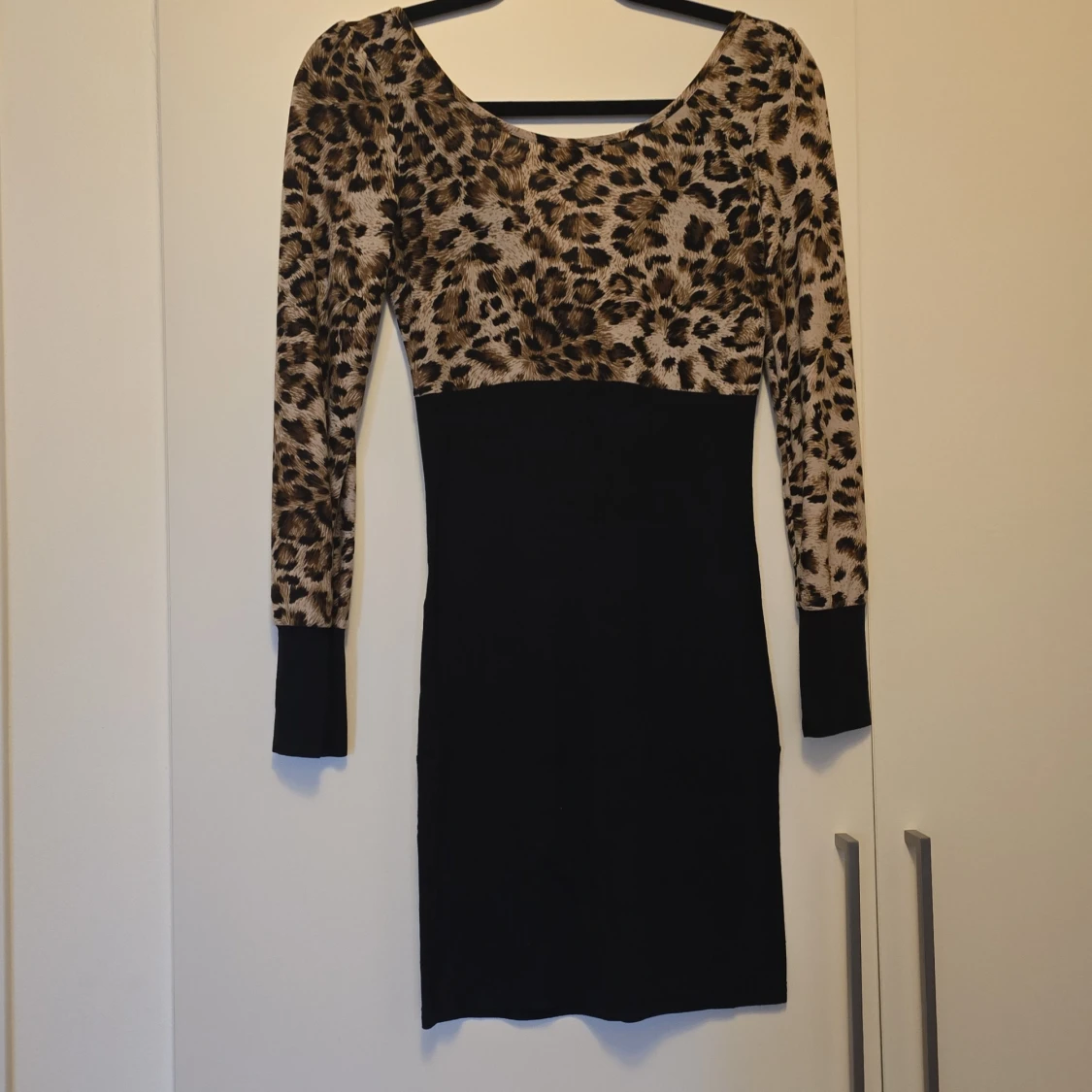 Leopardmönstrad klänning från Om Crazy - 3