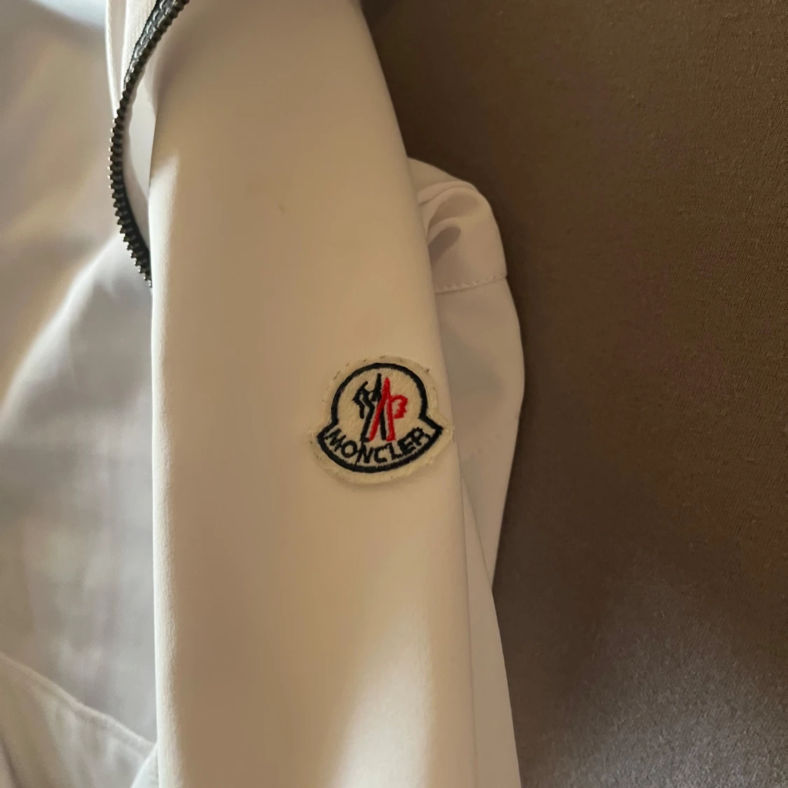 Vit jacka från Moncler - 1