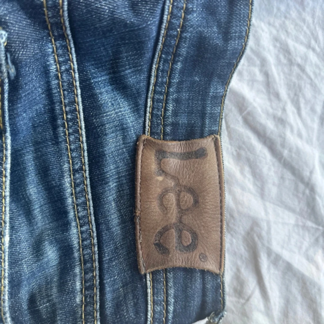 Blå bootcut jeans från Lee - 1