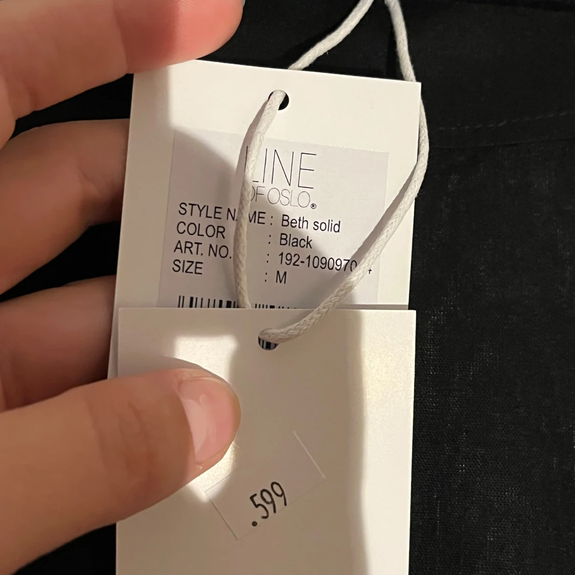 Svart blus från Line of Oslo - 3
