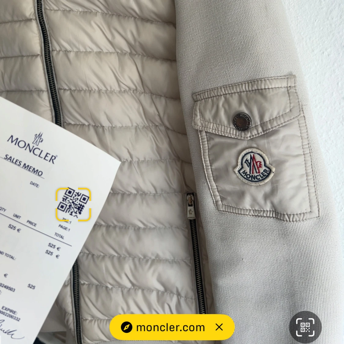 Beige pufferjacka från Moncler - 1