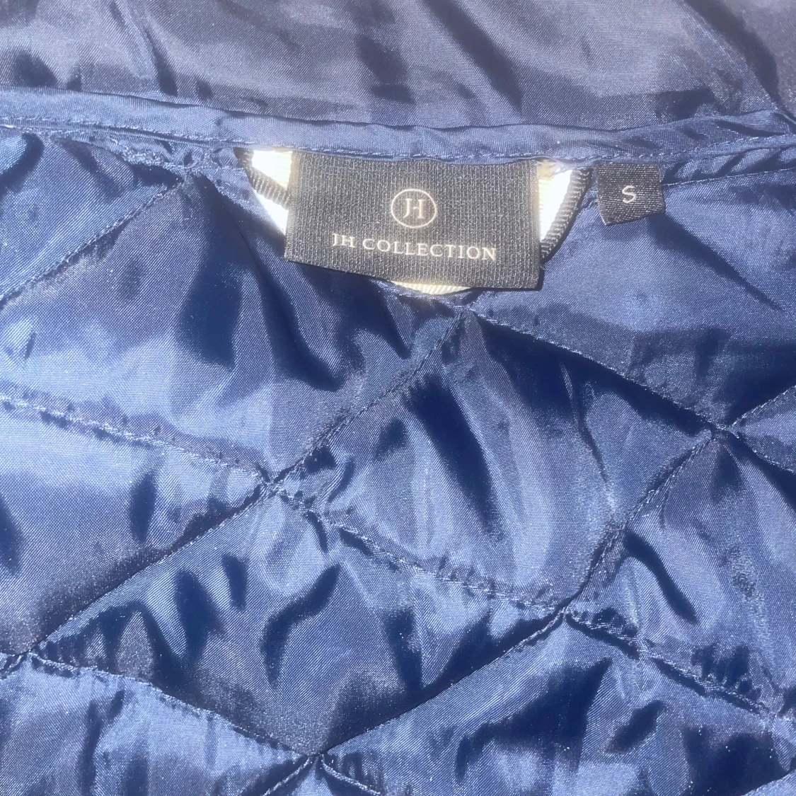 Svart quiltad dunväst JH Collection - 1