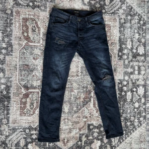 Jack & Jones jeans  - Jack & Jones jeans | Skick: 8/10 | Storlek: 30/30 | Först till kvarn!