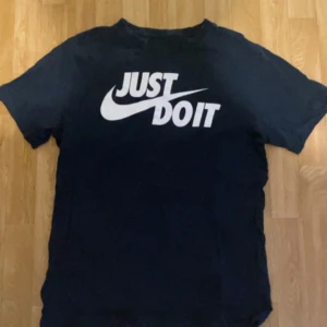 T shirt - Nya och fräscha