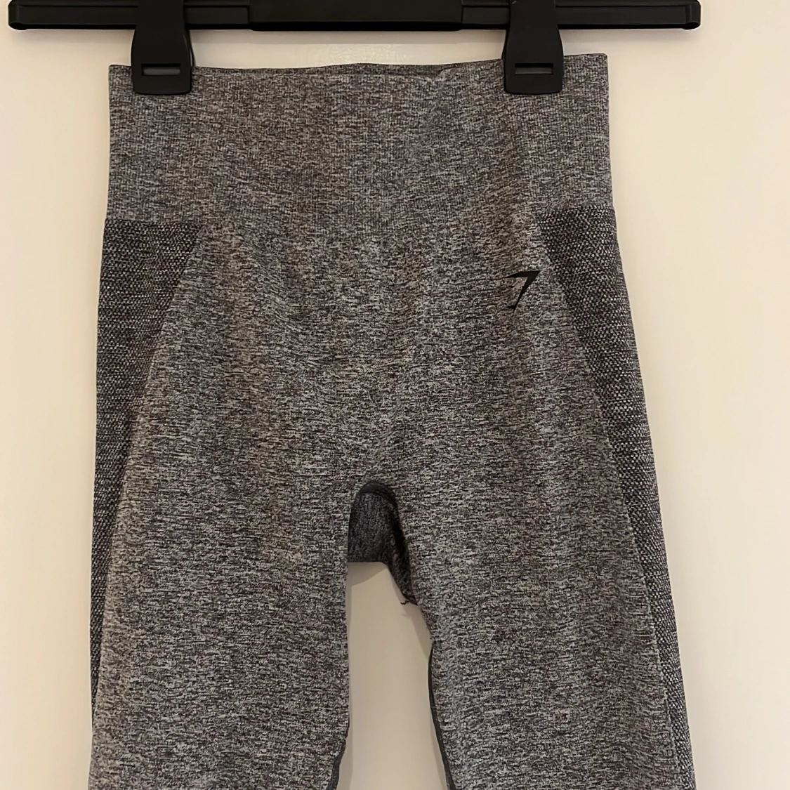 Grå sömlösa tights från Gymshark - 1