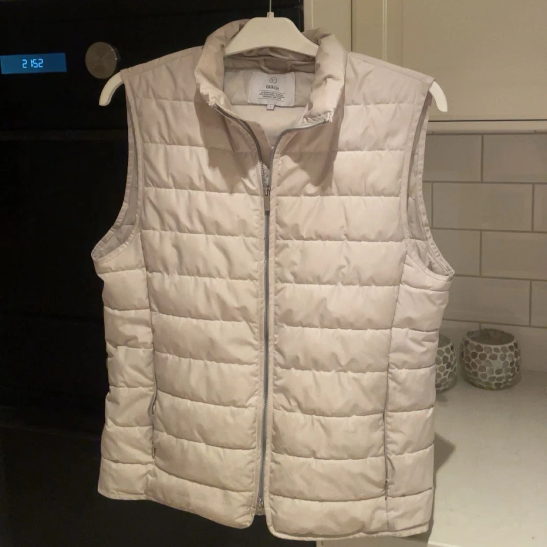 Benvit dunväst från Bläck