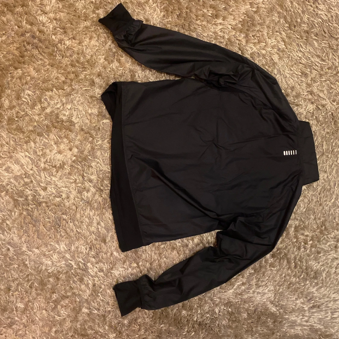 Svart pufferjacka från Under Armour - 1