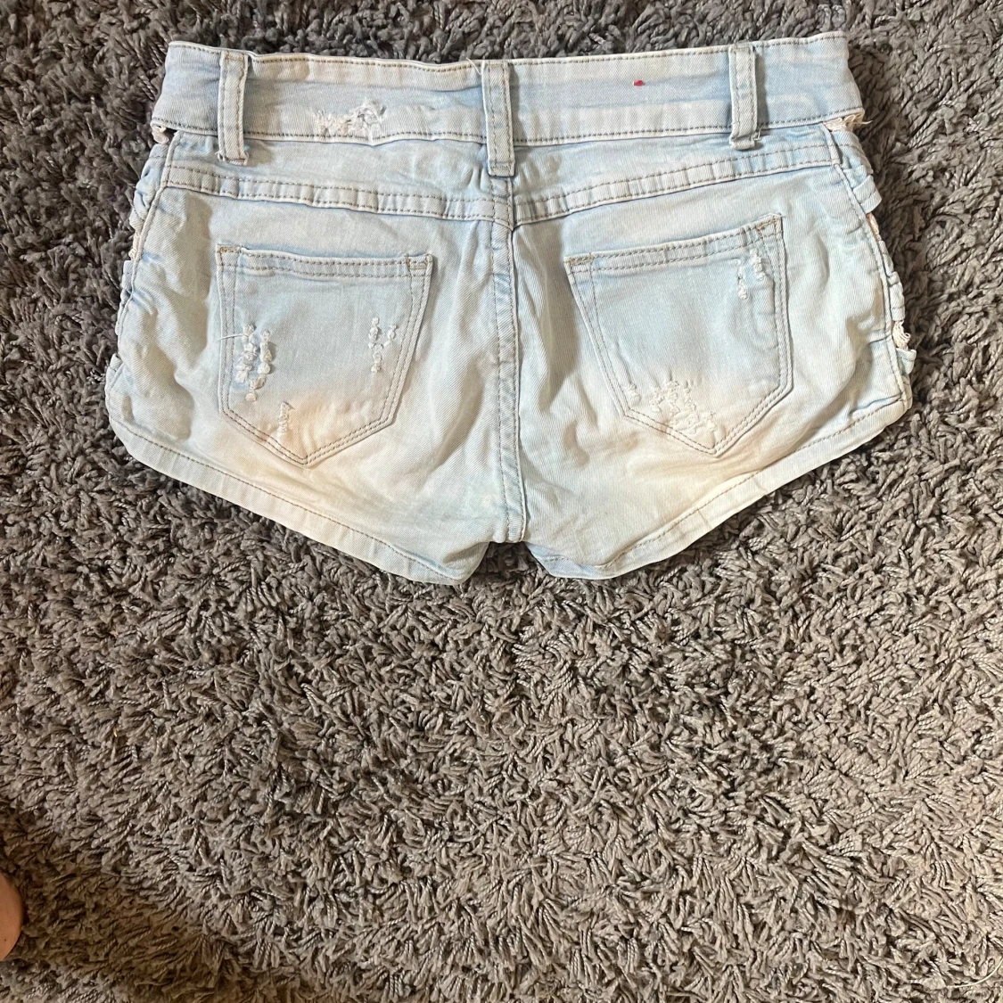 Ljusblå jeansshorts  - 1