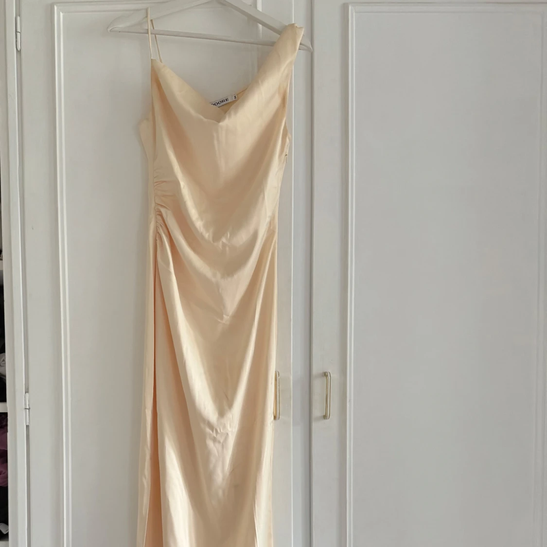 Ljusgul balklänning - 1