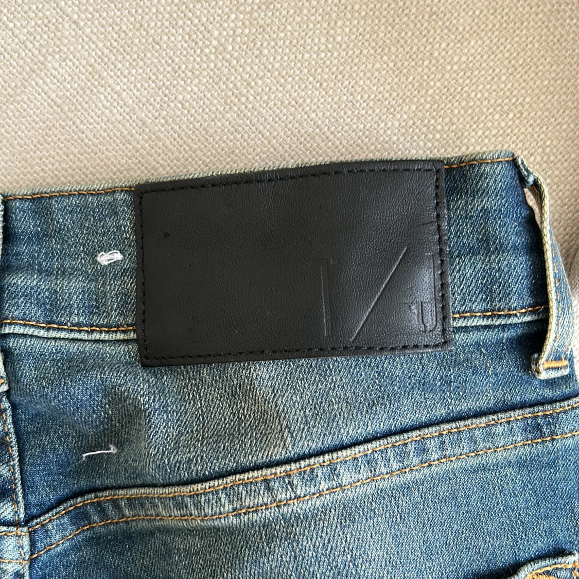 Blå jeans från Tiger of Sweden - 4