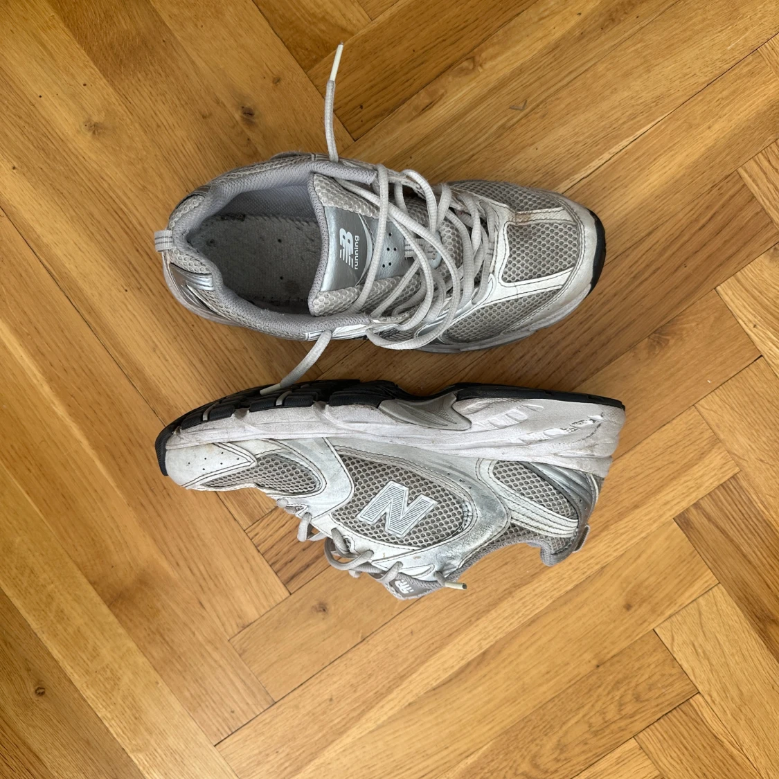 Grå New Balance sneakers - 1