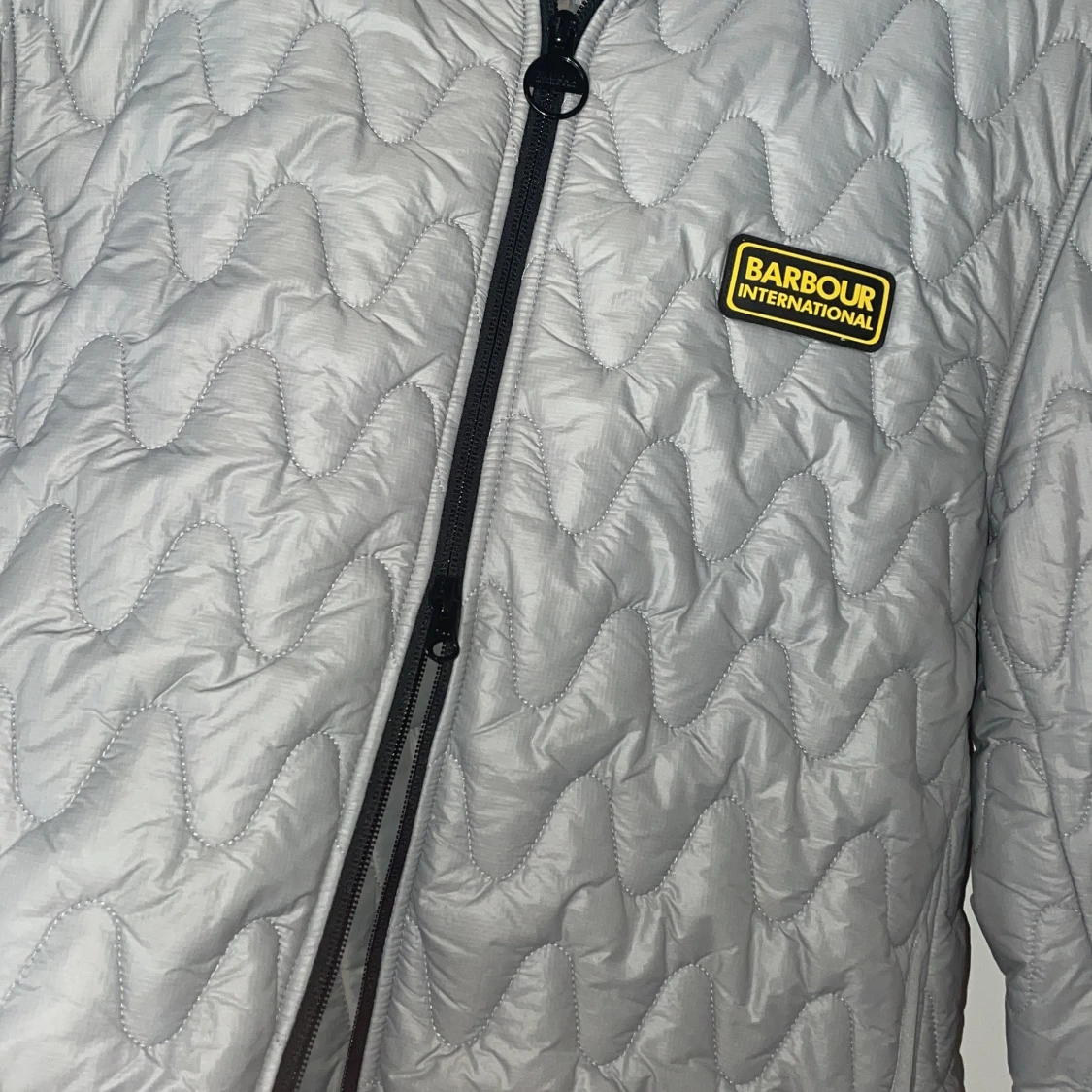 Barbour vårjacka, storlek M  - 3